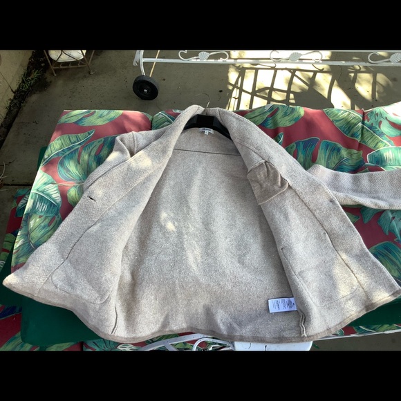 Merino Wool Jacket - Picture 7 of 11